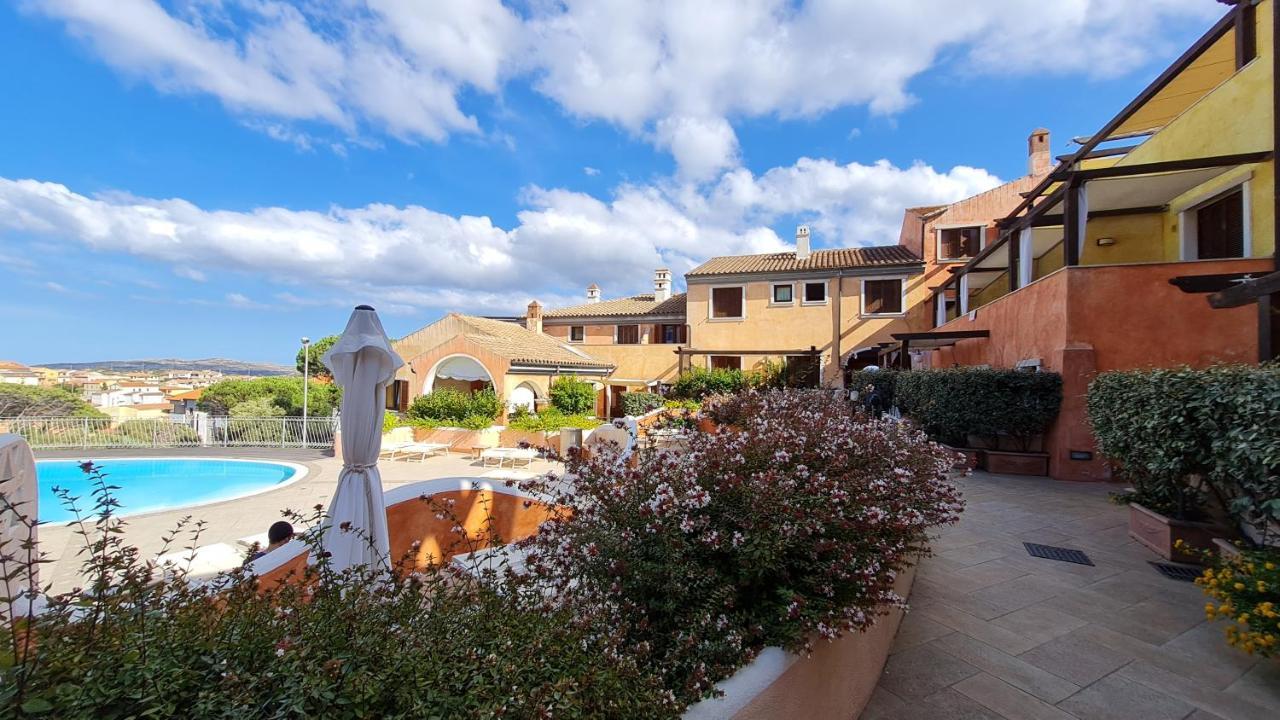 Residence Borgo Punta Villa La Maddalena  Zewnętrze zdjęcie